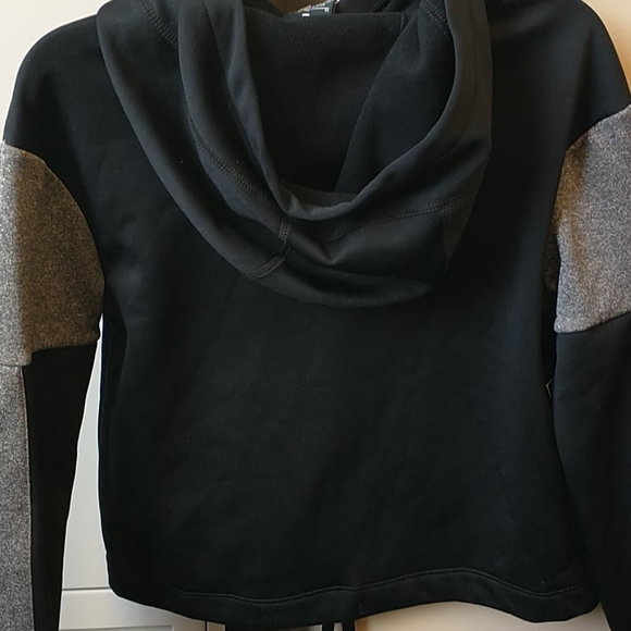 NWT Nike Therma hoodie - Picture 5 of 5